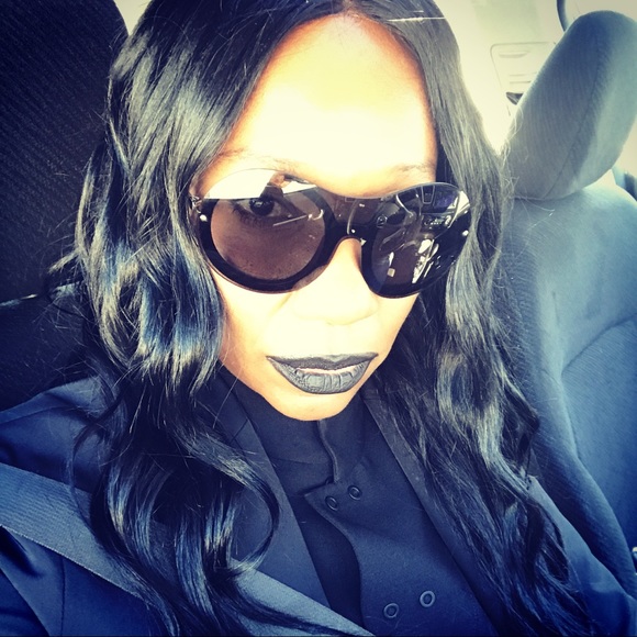 Meet your Posher, Enigmas - Picture 1 of 2